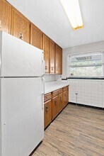 5650 Lucas-Hunt Rd in St. Louis, MO - Building Photo - Building Photo