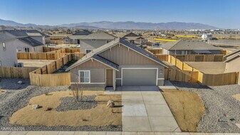3466 Payton Wy in Fernley, NV - Building Photo
