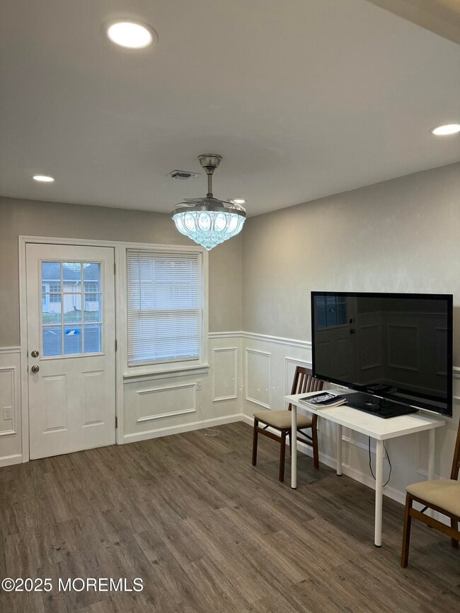 144B Farrington Ct in Lakewood, NJ - Building Photo - Building Photo