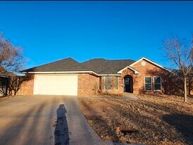 3300 Oakmont Dr in Midland, TX - Building Photo