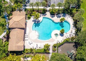 8231 NW 127th Ln in Parkland, FL - Building Photo