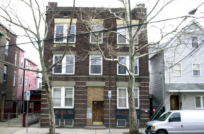 105-107 Darcy St in Newark, NJ - Building Photo - Building Photo