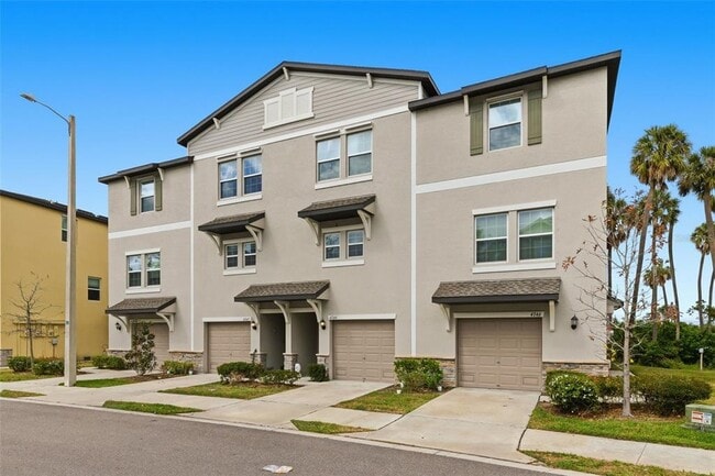 4742 Tuscan Loon Dr in Tampa, FL - Building Photo - Building Photo