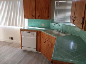 1015 Williams Way, Unit A in Mountain View, CA - Foto de edificio - Building Photo