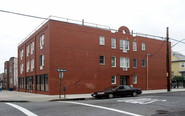 79-83 Avenue U in Brooklyn, NY - Building Photo