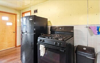 432 Oak St, Unit 4 in Madison, WI - Building Photo - Building Photo