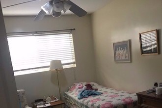 4310 Pennsylvania Ave in Montrose, CA - Building Photo - Building Photo