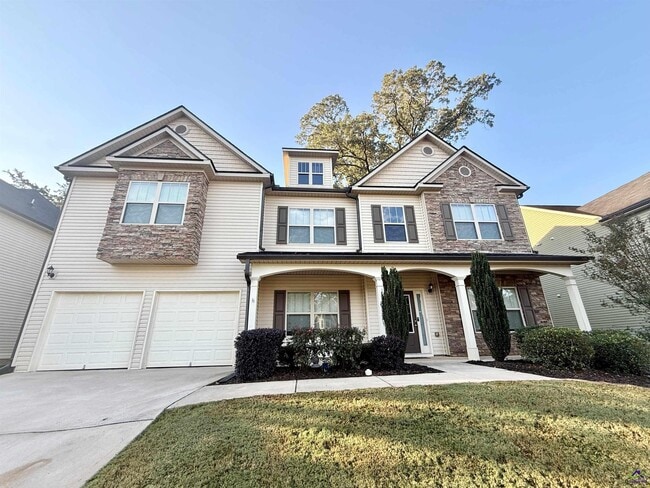 property at 108 W Haven Dr