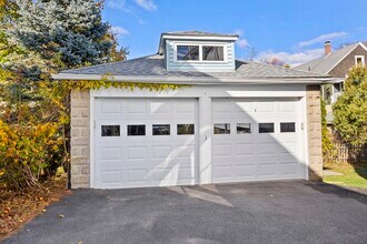 36 Windsor St in Arlington, MA - Building Photo - Building Photo