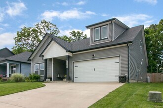 1166 Eagles Nest Ln in Clarksville, TN - Building Photo - Building Photo