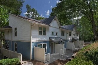 Paces Ridge at Vinings in Atlanta, GA - Building Photo - Building Photo
