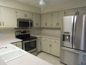 1917 Villa Dr in Artesia, NM - Building Photo - Building Photo
