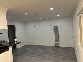 10910 Regent St, Unit A in Los Angeles, CA - Building Photo