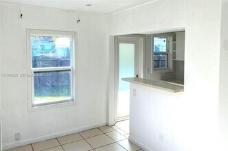 920 NE 108th St in Biscayne Park, FL - Building Photo - Building Photo