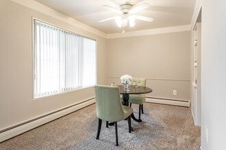 Green Acres - Saginaw, MI in Saginaw, MI - Building Photo - Building Photo