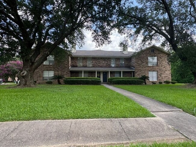 property at 8180 Willow Bend Dr