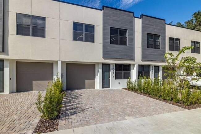 property at 4339 Villa Alina Ct