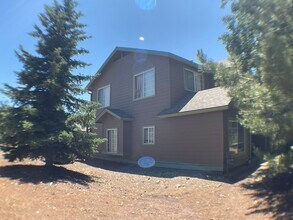 3250 S Litzler Dr in Flagstaff, AZ - Foto de edificio - Building Photo