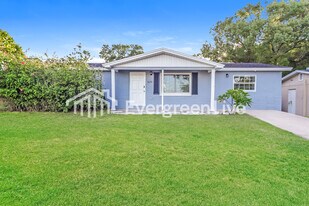 3430 Peterborough St in Holiday, FL - Building Photo