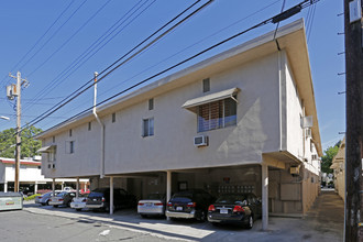 Siesta Crestwood in Sacramento, CA - Foto de edificio - Building Photo