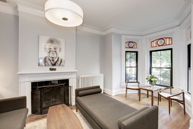 1619 13th St NW in Washington, DC - Foto de edificio - Building Photo