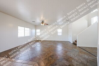 17268 W Elaine Dr in Goodyear, AZ - Building Photo - Building Photo