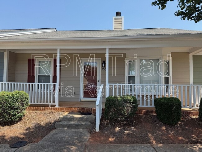 814 Guilford College Rd