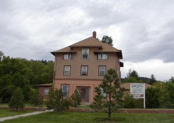 504 S 5th St in Raton, NM - Foto de edificio