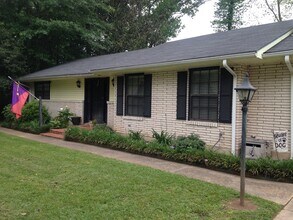 5808 Hiawatha Dr in Alexandria, LA - Building Photo - Building Photo