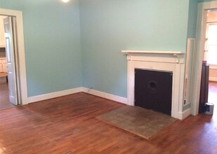 422 N Garrett St in Central, SC - Building Photo - Building Photo