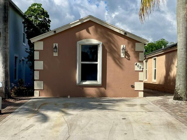 4657 Clemens St in Greenacres, FL - Building Photo