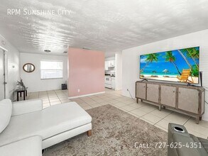 2201 26th St S in St. Petersburg, FL - Building Photo - Building Photo