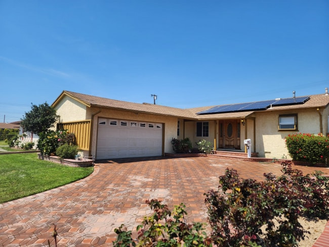 property at 2915 W 138th St