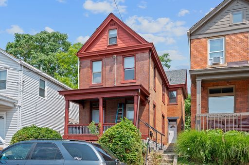 property at 2322 Chickasaw St