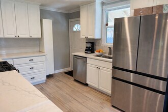 725 3rd Ave in Redwood City, CA - Building Photo - Building Photo