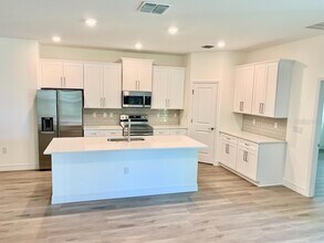 21475 Seaton Ave in Port Charlotte, FL - Building Photo - Building Photo