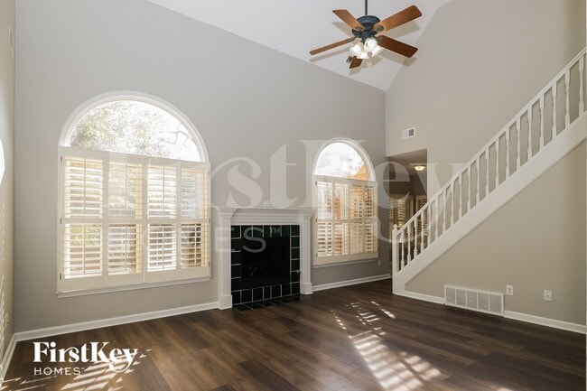 8995 Country Leaf Cove in Memphis, TN - Building Photo - Building Photo