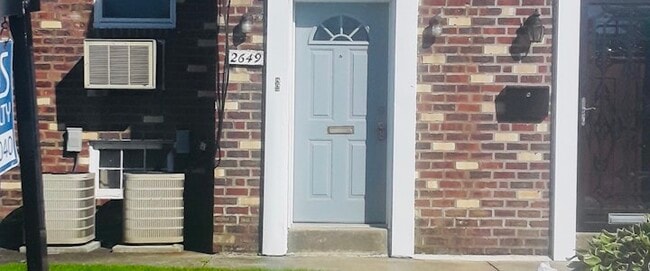 property at 2649 Wentworth Rd