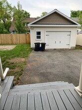 70 Bliss Rd in Longmeadow, MA - Foto de edificio - Building Photo