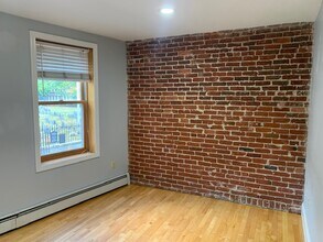 46 Hull St, Unit APT2 in Boston, MA - Building Photo - Building Photo