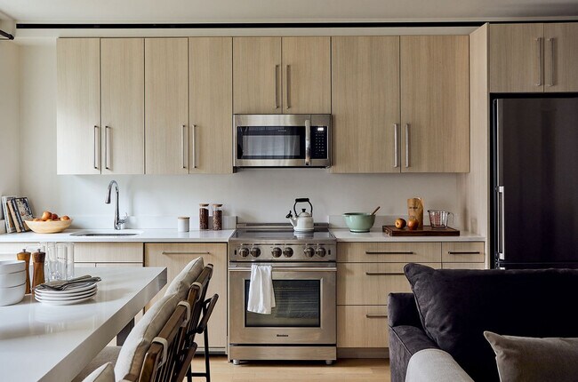 9 E 97th St in New York, NY - Building Photo - Building Photo