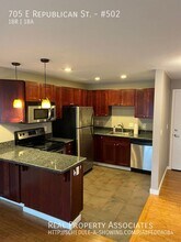705 E Republican St-Unit -#502 in Seattle, WA - Building Photo - Building Photo