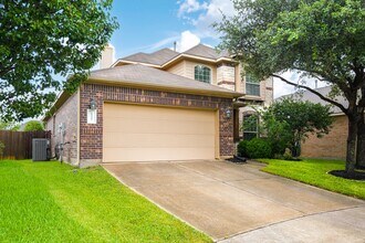 25507 Marmite Dr in Tomball, TX - Building Photo - Building Photo