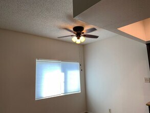 14607 Erwin St in Los Angeles, CA - Building Photo - Building Photo