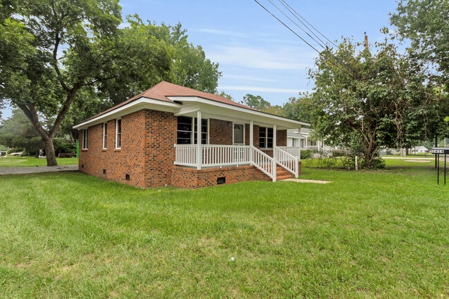 1614 McKinley Ave in New Bern, NC - Building Photo - Building Photo