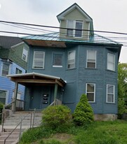 150 Chestnut Ave in Waterbury, CT - Building Photo