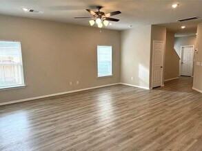 707 Long Cedar Dr in Conroe, TX - Building Photo - Building Photo