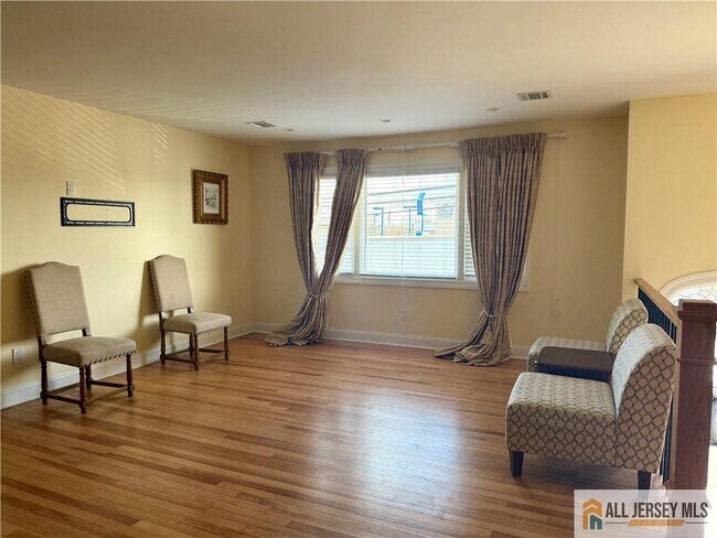 1084 Stelton Rd in Piscataway, NJ - Building Photo - Building Photo