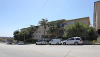 Howard Crown Apartments photo'