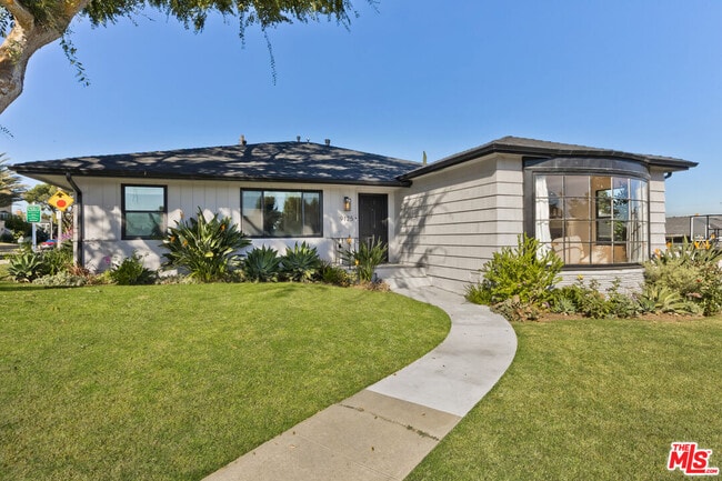 property at 9125 David Ave